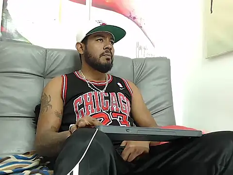 BladeFoxxx1 online show from 09-27-25, 09:14