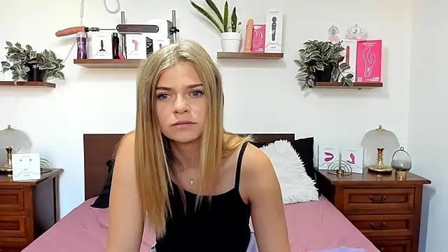 HaleyReedme online show from 09-11-25, 07:19
