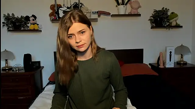 Snapshot of HaleyReedme chatting on 02-11-26, 07:57 HaleyReedme online show from 02-11-26, 07:57