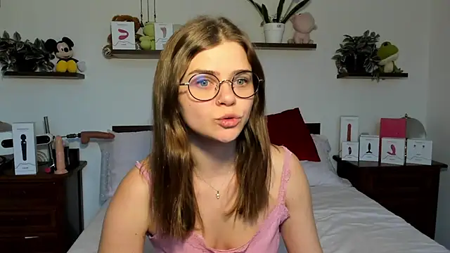 Snapshot of HaleyReedme chatting on 02-26-26, 07:40 HaleyReedme online show from 02-26-26, 07:40