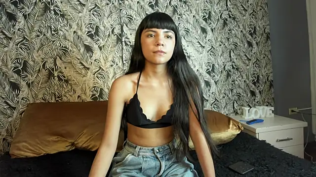 Snapshot of kitty-kryss chatting on 03-12-25, 05:07 kitty-kryss online show from 03-12-25, 05:07