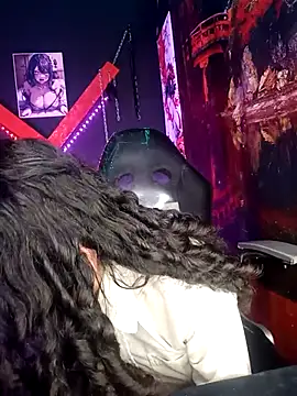 Tracy KS online show from 03-17-25, 06:53