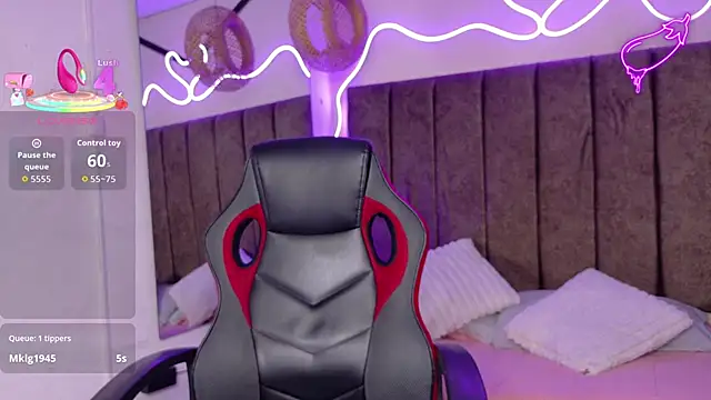 natasha  black online show from 09-26-25, 07:51