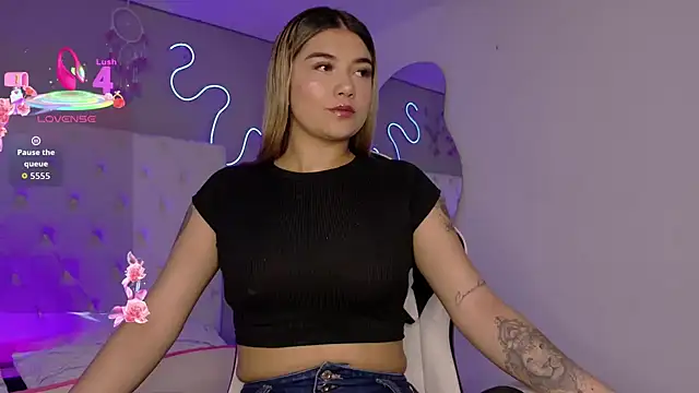 natasha  black online show from 12-14-25, 07:29