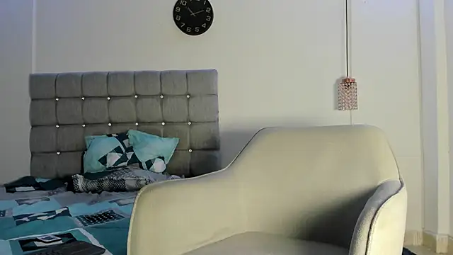 Snapshot of DOGDOG00 chatting on 09-13-25, 06:24 DOGDOG00 online show from 09-13-25, 06:24