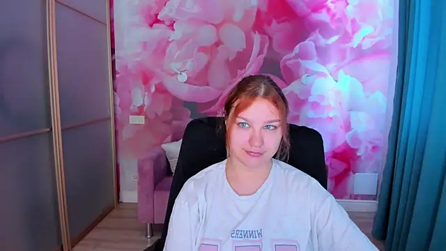 AngelinaLow online show from 05-03-26, 05:24