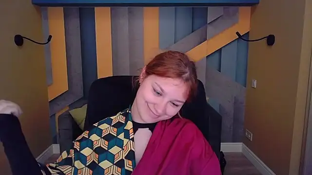 AngelinaLow online show from 05-08-26, 11:26