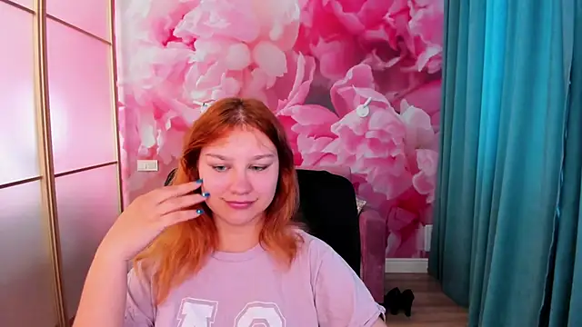 AngelinaLow online show from 06-19-26, 11:25