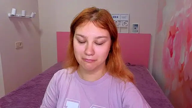 AngelinaLow online show from 06-23-26, 11:30
