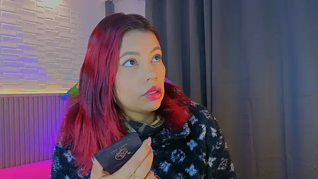 Snapshot of TiffanyWalk chatting on 09-27-25, 11:15 TiffanyWalk online show from 09-27-25, 11:15