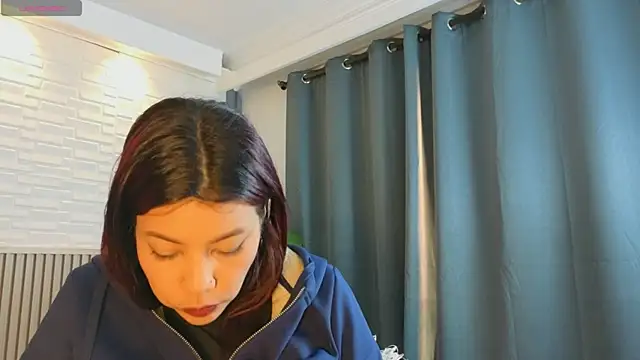 TiffanyWalk online show from 04-18-26, 12:42