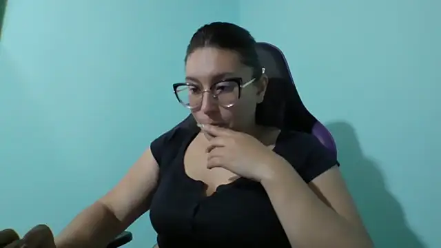 cloe starr online show from 11-05-25, 10:32