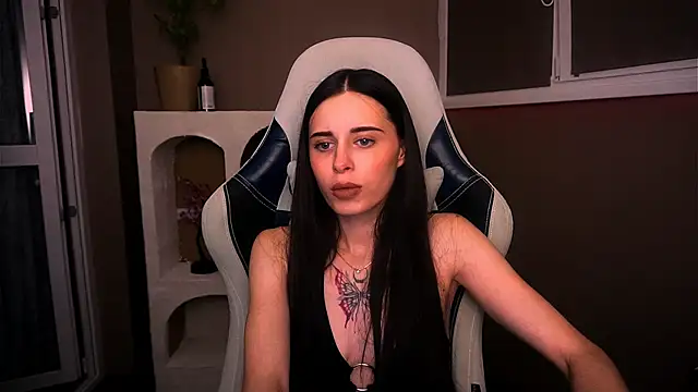 Snapshot of AmyRyder chatting on 09-21-25, 12:23 AmyRyder online show from 09-21-25, 12:23