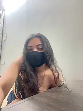 Lolaa  Sharma online show from 03-20-25, 06:42