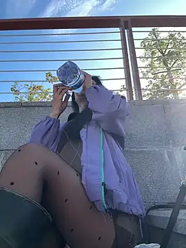 linger-23 online show from 12-23-25, 06:55