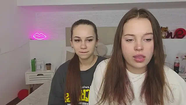 Cute kitty- online show from 09-09-25, 09:36