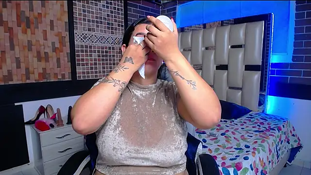 kriss sweetboobs10 online show from 09-27-25, 12:54