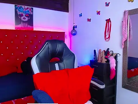 kriss sweetboobs10 online show from 12-02-25, 12:21