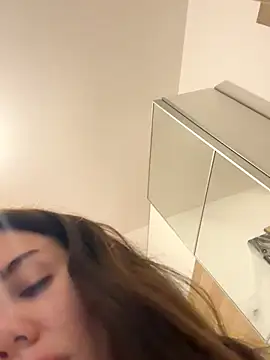 Snapshot of CelineReys chatting on 10-18-25, 03:24 CelineReys online show from 10-18-25, 03:24