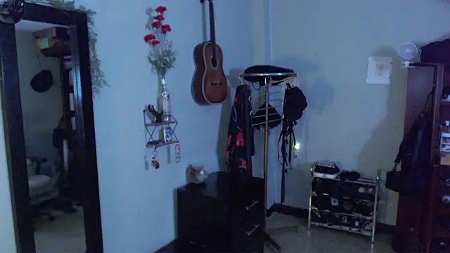 Snapshot of _Yone chatting on 03-12-26, 07:03 Yone online show from 03-12-26, 07:03