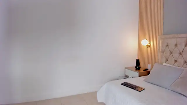 Hera goddesss online show from 10-14-25, 07:14