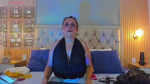 Hera goddesss online show from 10-31-25, 06:53
