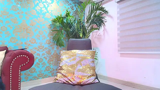 EmmaReyez online show from 01-16-26, 02:32