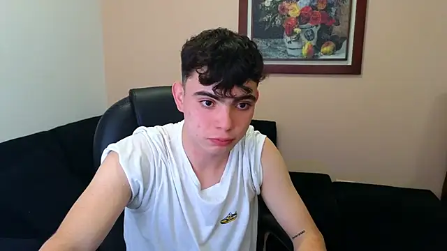 Snapshot of lukeboyce33 chatting on 10-16-25, 10:22 lukeboyce33 online show from 10-16-25, 10:22