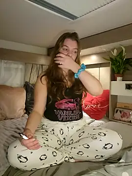 Amesthyst destiny online show from 11-16-25, 04:07