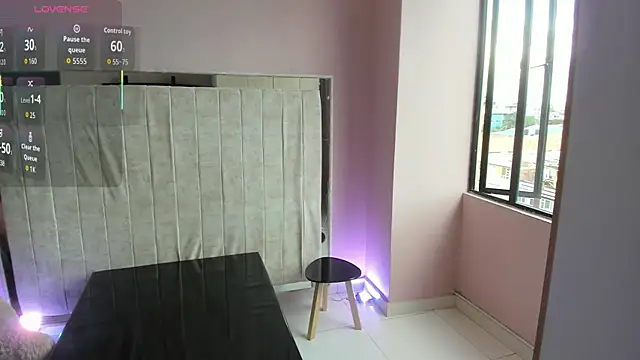 Snapshot of Alice_26_ chatting on 11-25-25, 09:15 Alice 26 online show from 11-25-25, 09:15