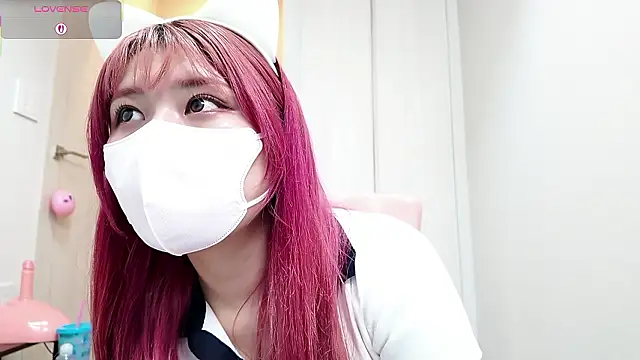 Snapshot of miharu01 chatting on 04-28-26, 04:23 miharu01 online show from 04-28-26, 04:23