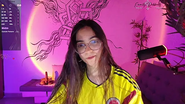 Emmi Roberts online show from 03-24-26, 12:59