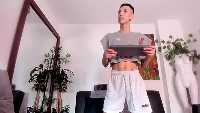 Giotrashy online show from 03-20-25, 08:08