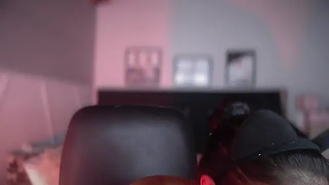 Taylor dolll online show from 09-25-25, 07:28