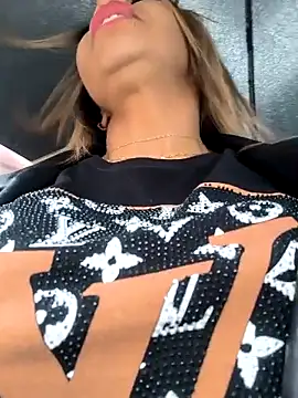 Snapshot of Alyssa_76 chatting on 03-06-26, 11:17 Alyssa 76 online show from 03-06-26, 11:17