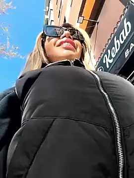 Snapshot of Alyssa_76 chatting on 03-24-26, 09:36 Alyssa 76 online show from 03-24-26, 09:36