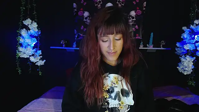 Snapshot of Hairydoll_ chatting on 10-17-25, 09:17 Hairydoll online show from 10-17-25, 09:17