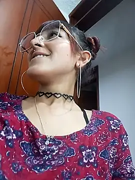 Snapshot of Hairydoll_ chatting on 10-29-25, 10:44 Hairydoll online show from 10-29-25, 10:44