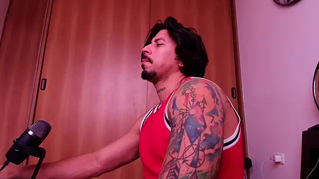 Snapshot of josemeirelesfox chatting on 10-03-25, 07:33 josemeirelesfox online show from 10-03-25, 07:33