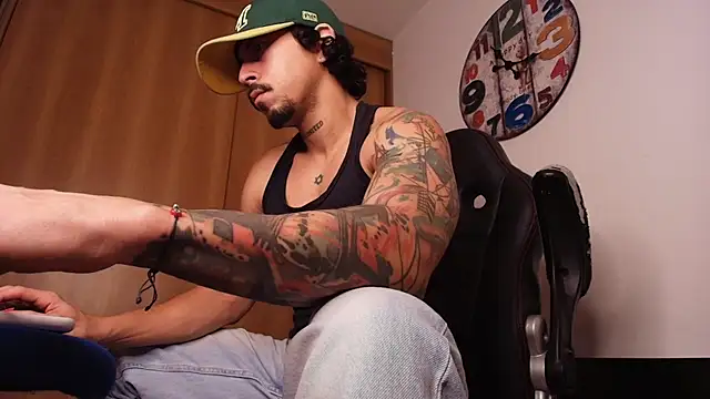 Snapshot of josemeirelesfox chatting on 10-05-25, 05:44 josemeirelesfox online show from 10-05-25, 05:44