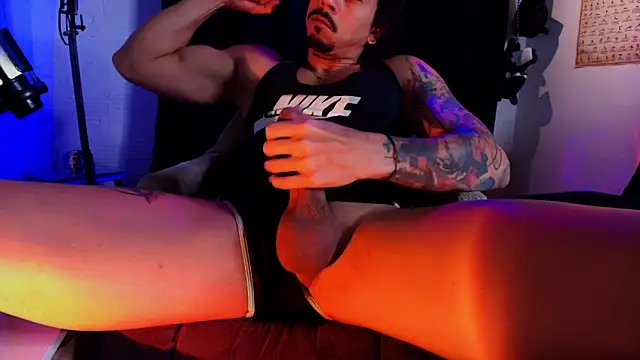 Snapshot of josemeirelesfox chatting on 10-12-25, 01:59 josemeirelesfox online show from 10-12-25, 01:59