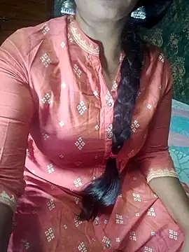 Snapshot of Shalini_telugu09 chatting on 02-16-26, 01:51 Shalini telugu09 online show from 02-16-26, 01:51