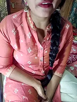 Snapshot of Shalini_telugu09 chatting on 03-10-26, 10:53 Shalini telugu09 online show from 03-10-26, 10:53