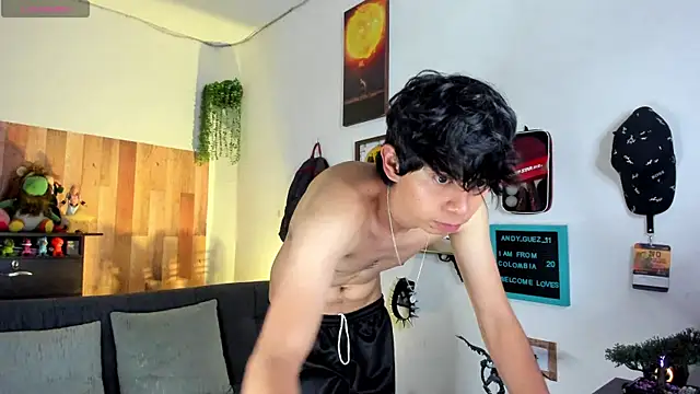 Snapshot of Yaiden_11 chatting on 03-18-25, 02:26 Yaiden 11 online show from 03-18-25, 02:26