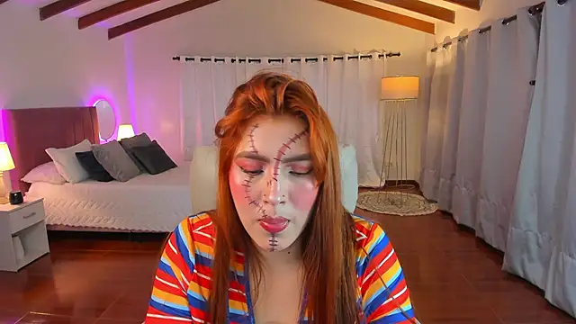 karla hill 28 online show from 10-30-25, 04:14