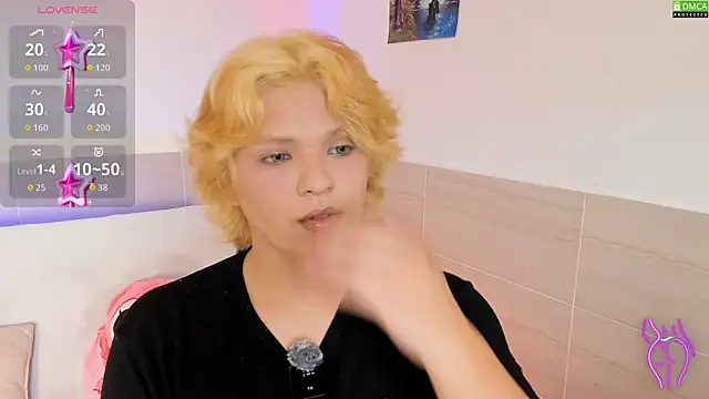 Snapshot of adam_angelssss chatting on 09-24-25, 07:50 adam angelssss online show from 09-24-25, 07:50