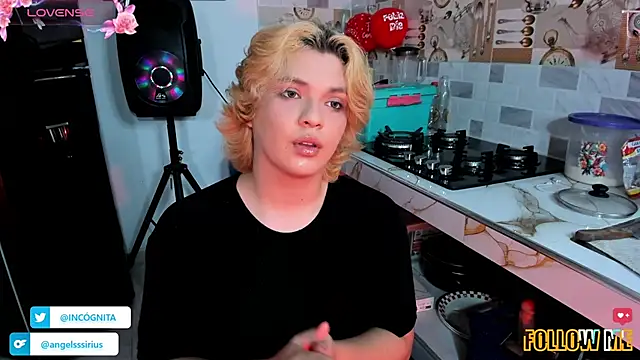 adam angelssss online show from 11-18-25, 09:30