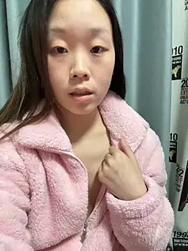 Minnie-66 online show from 10-24-25, 11:28