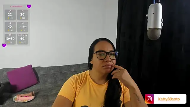 Kattysoto online show from 09-12-25, 01:38