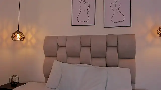 Hanna Evans   online show from 09-21-25, 11:45